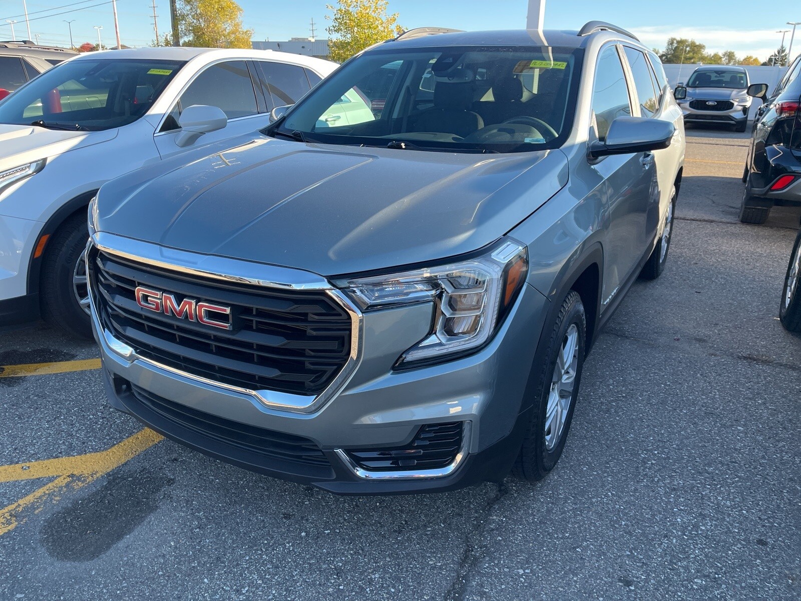 2023 Gmc Terrain SLE photo 2