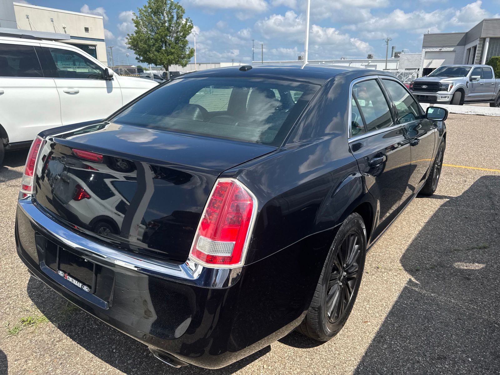 Thumbnail: 2014 Chrysler 300 - 13
