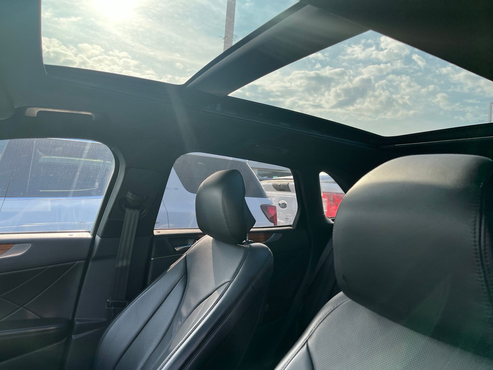 Thumbnail: 2017 Lincoln MKC - 23
