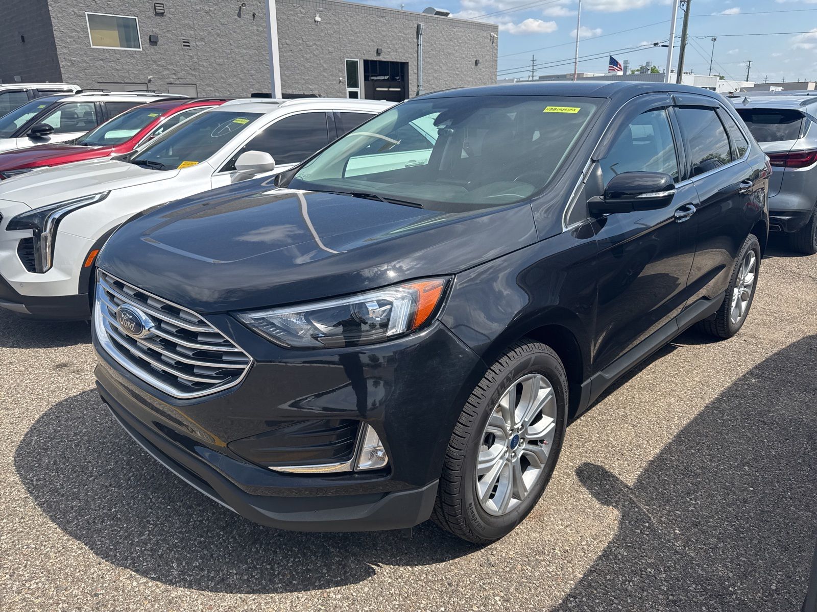 Thumbnail: 2022 Ford Edge - 21