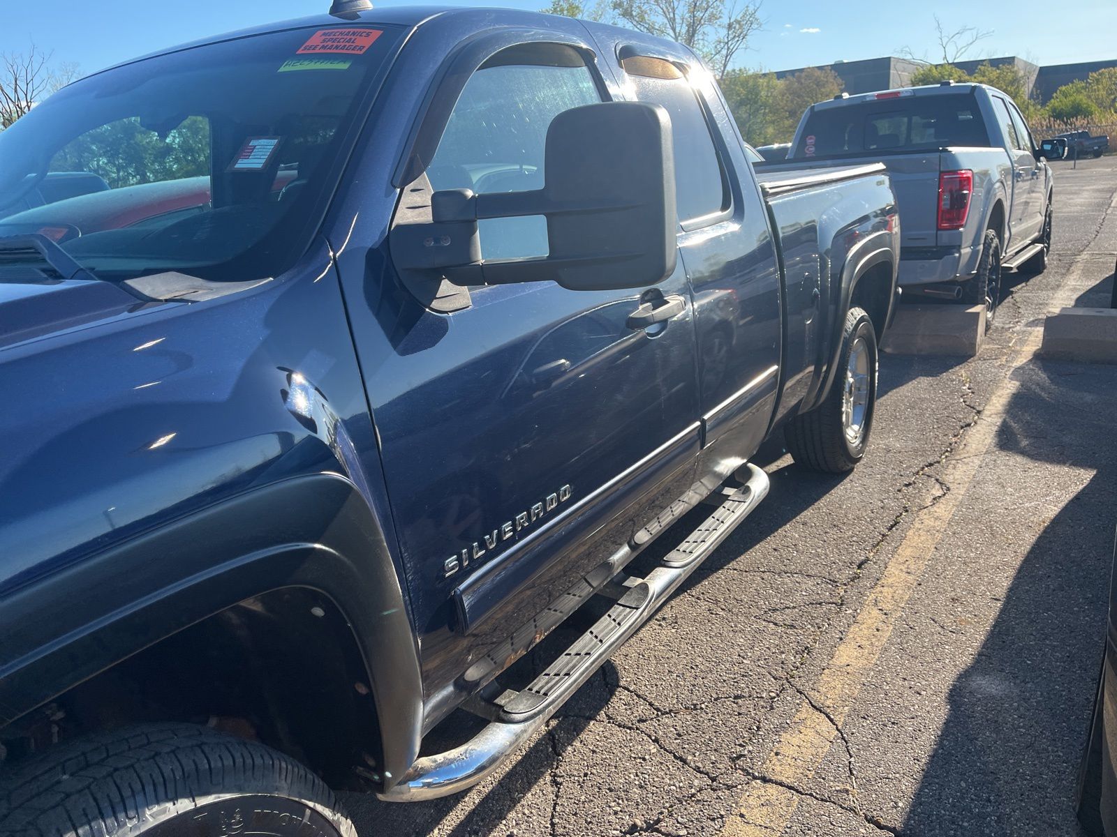 Thumbnail: 2010 Chevrolet Silverado 1500 - 6