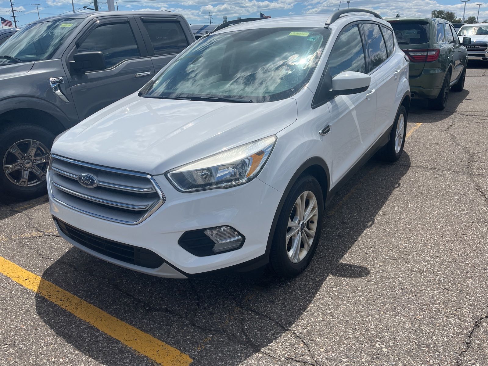 Thumbnail: 2018 Ford Escape - 3