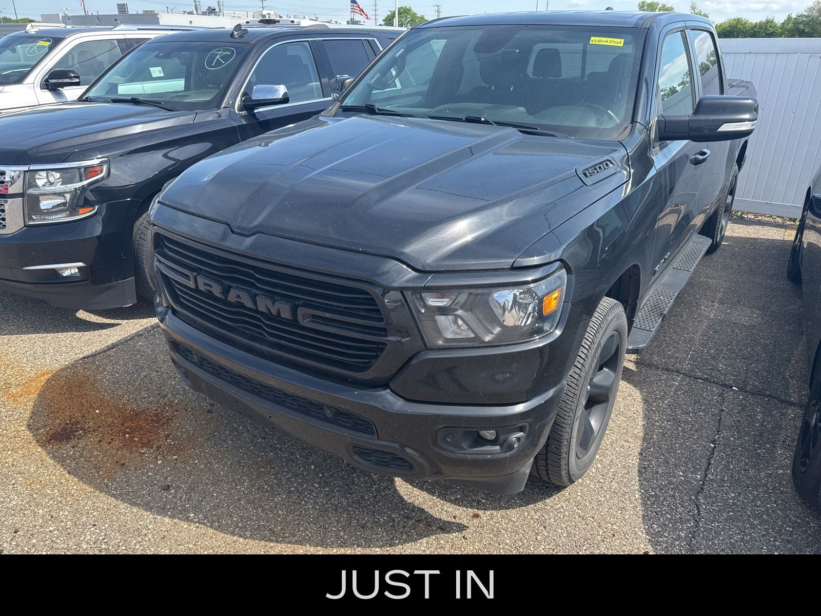 2019 RAM 1500 Big Horn/Lone Star 4x4 Crew Cab 5'7's photo