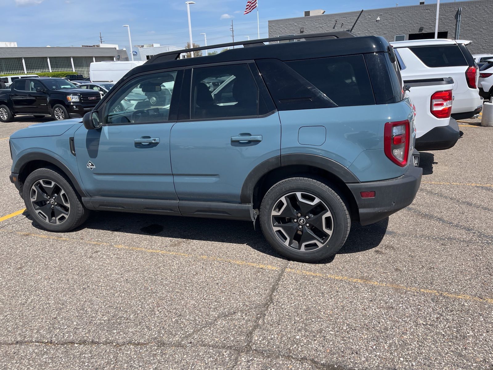 Thumbnail: 2021 Ford Bronco Sport - 7