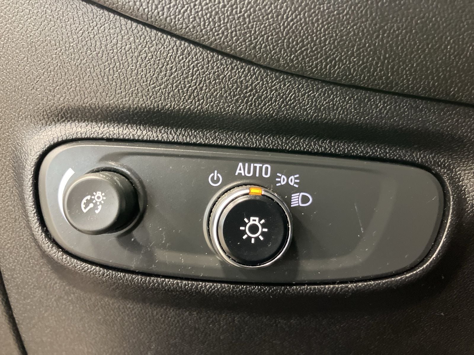 Thumbnail: 2019 Chevrolet Equinox - 13