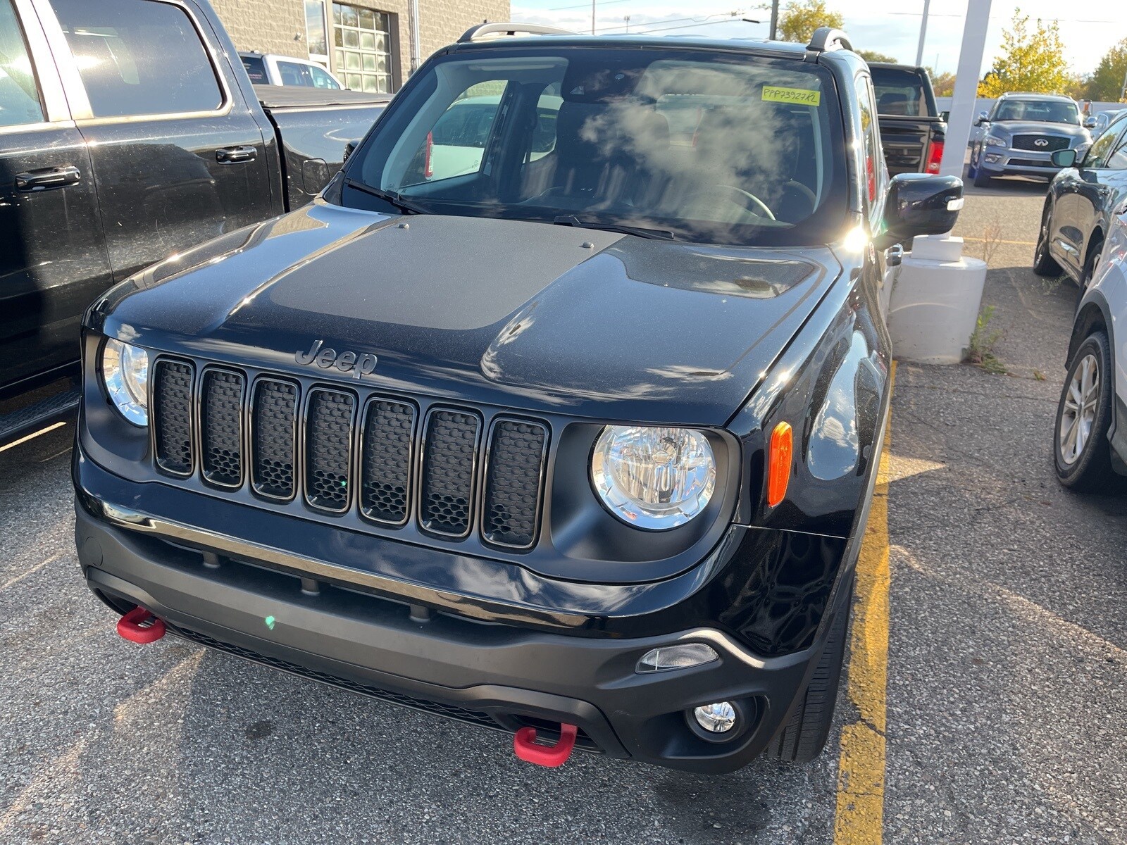 2023 Jeep Renegade Trailhawk photo 3