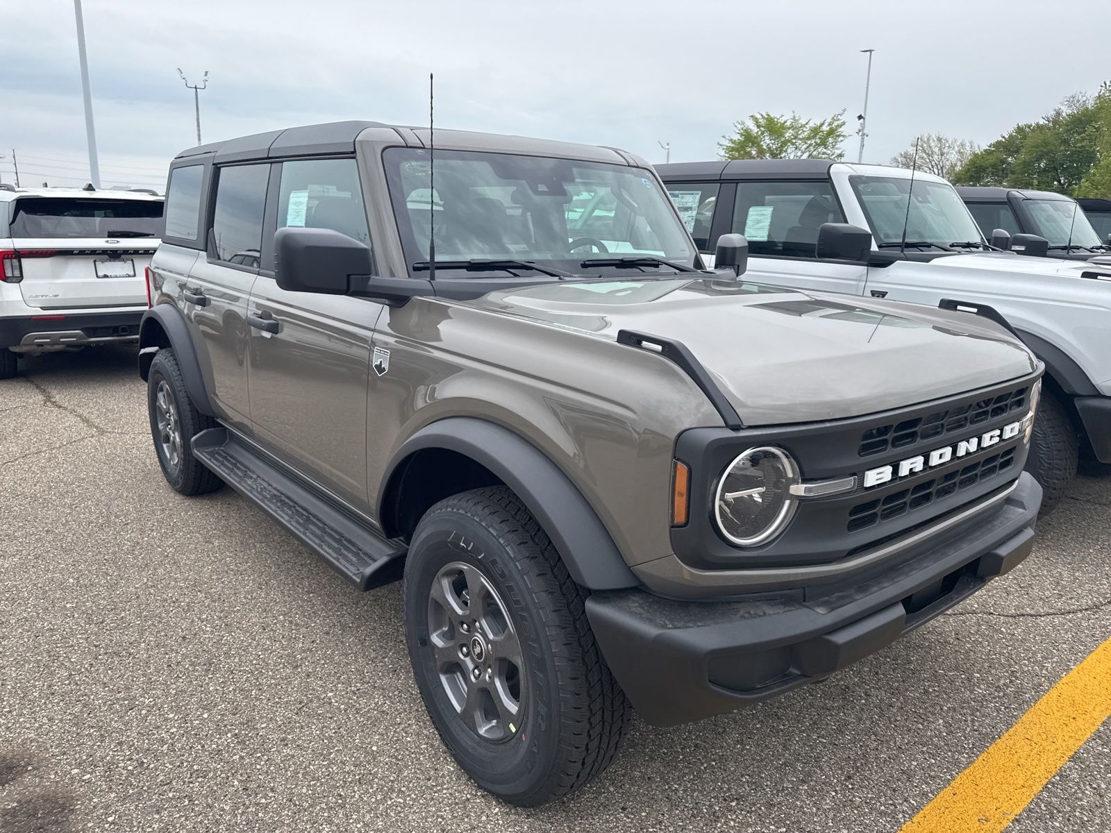 Thumbnail: 2026 Ford Bronco - 8