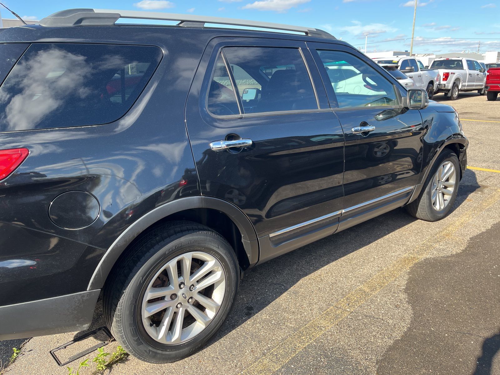 Thumbnail: 2014 Ford Explorer - 15