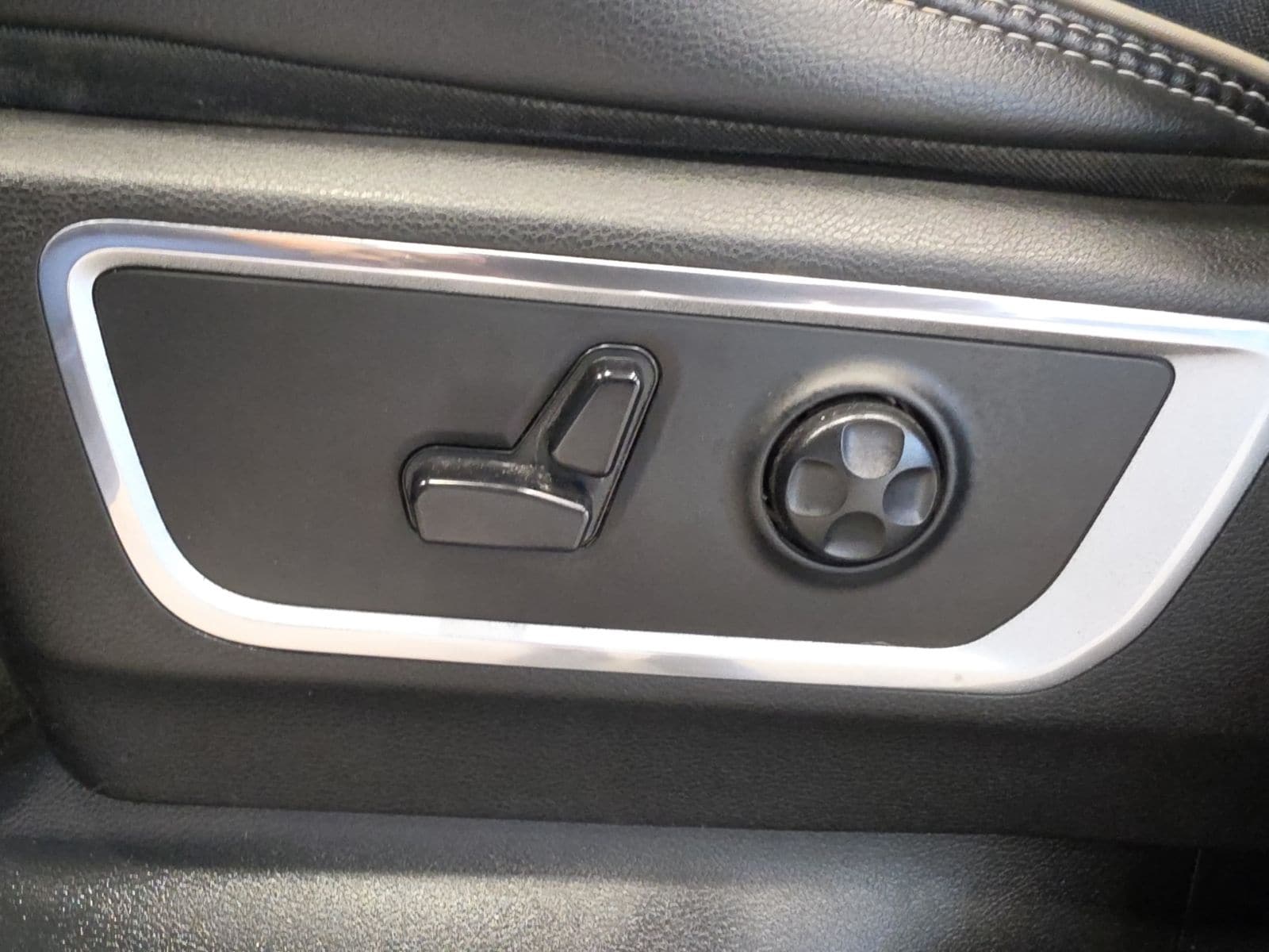 Thumbnail: 2019 RAM 1500 - 18