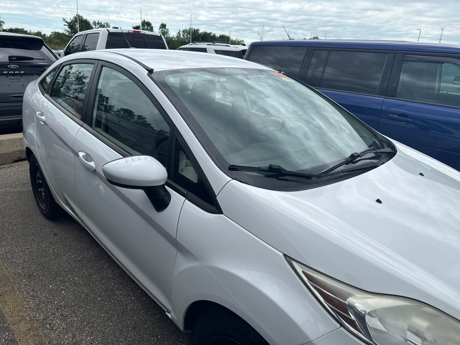 Thumbnail: 2013 Ford Fiesta - 27