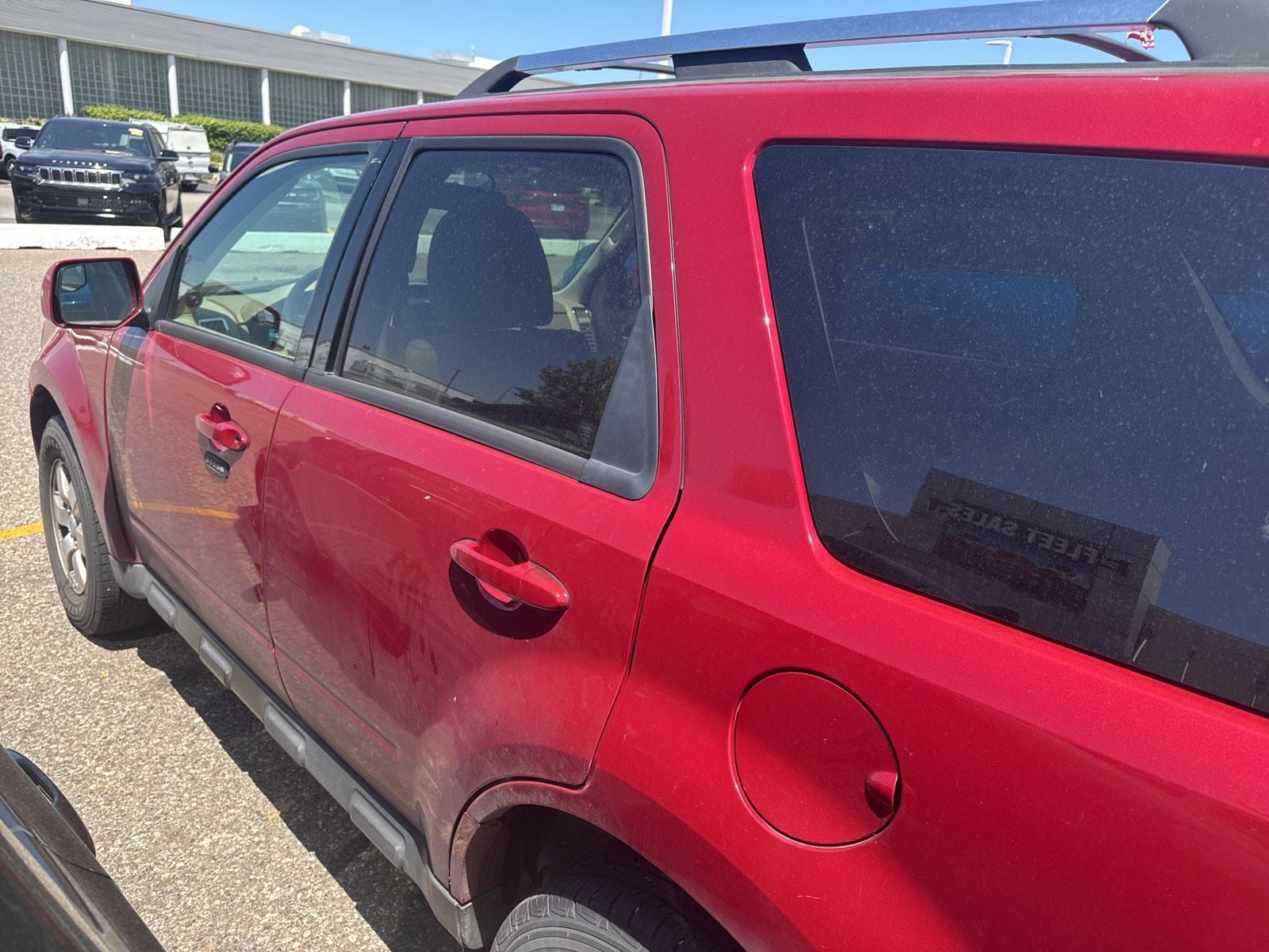 Thumbnail: 2011 Ford Escape - 15