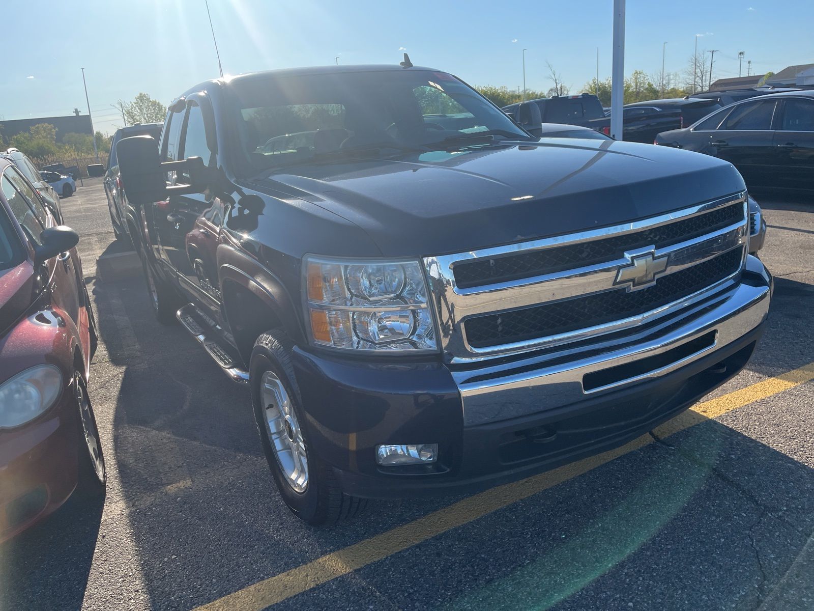 Thumbnail: 2010 Chevrolet Silverado 1500 - 18
