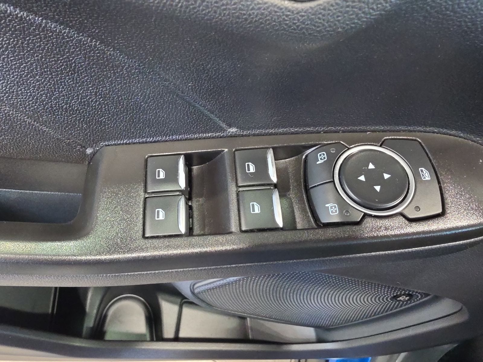Thumbnail: 2021 Ford Escape - 15