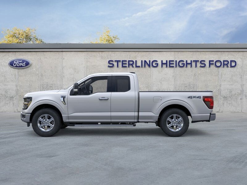 2025 Ford F-150 XLT photo 3