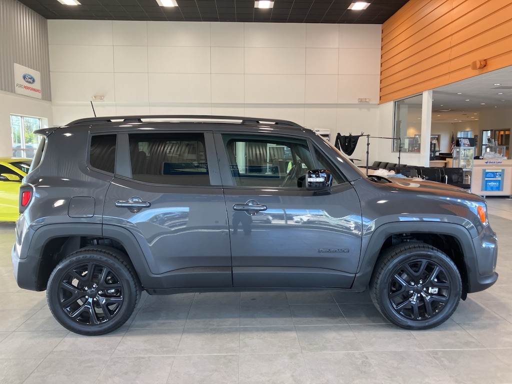 Used 2022 Jeep Renegade Altitude SUV