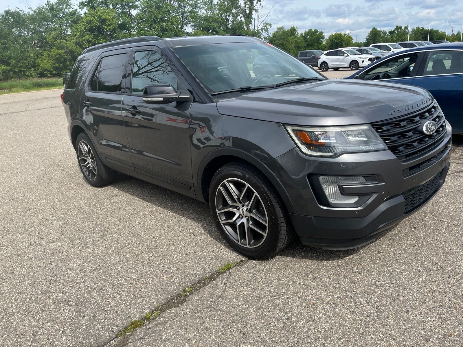 Thumbnail: 2017 Ford Explorer - 24
