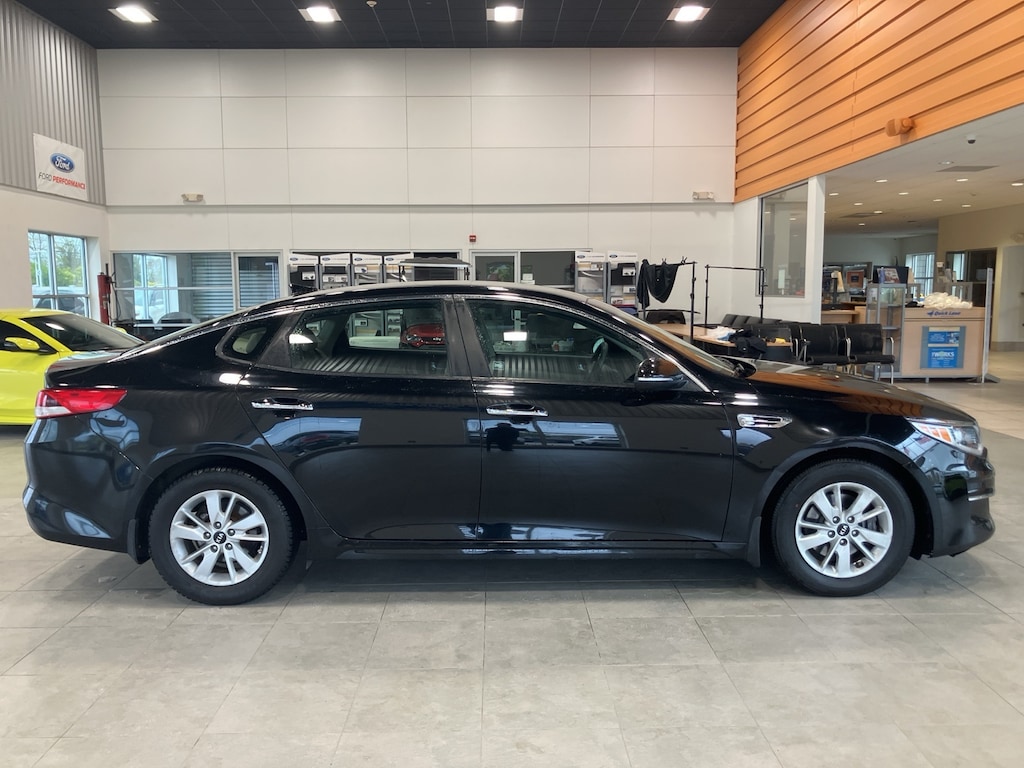 Used 2017 Kia Optima LX Sedan