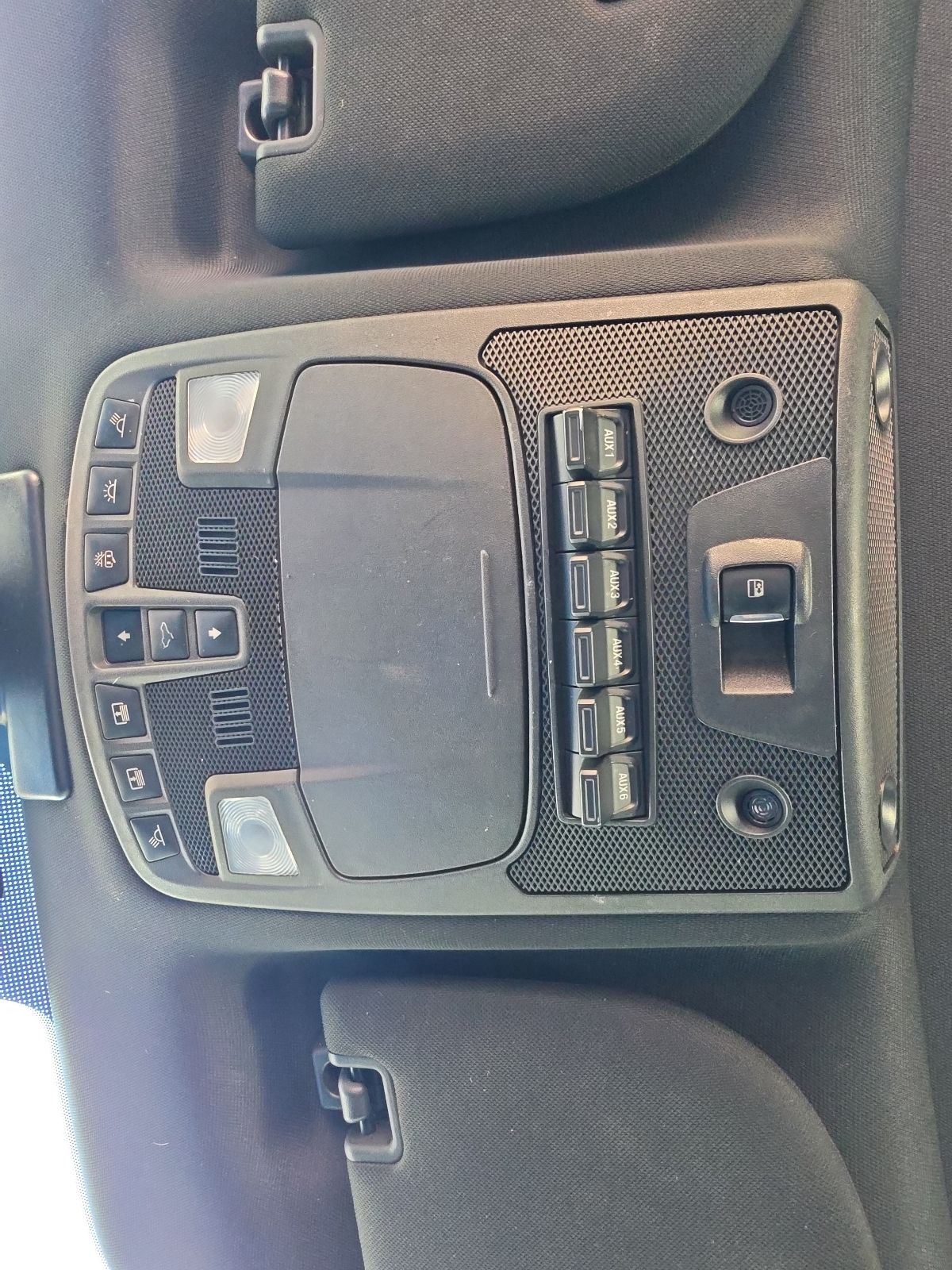Thumbnail: 2017 Ford F-250 - 32