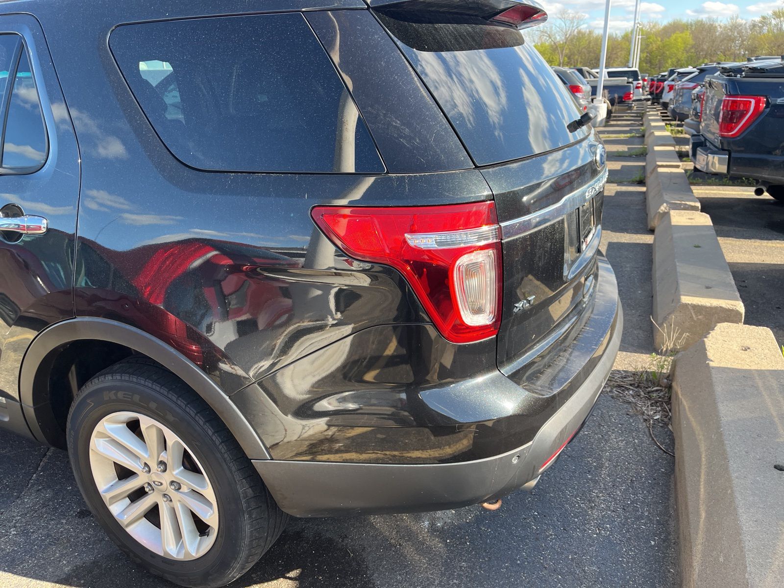 Thumbnail: 2014 Ford Explorer - 8