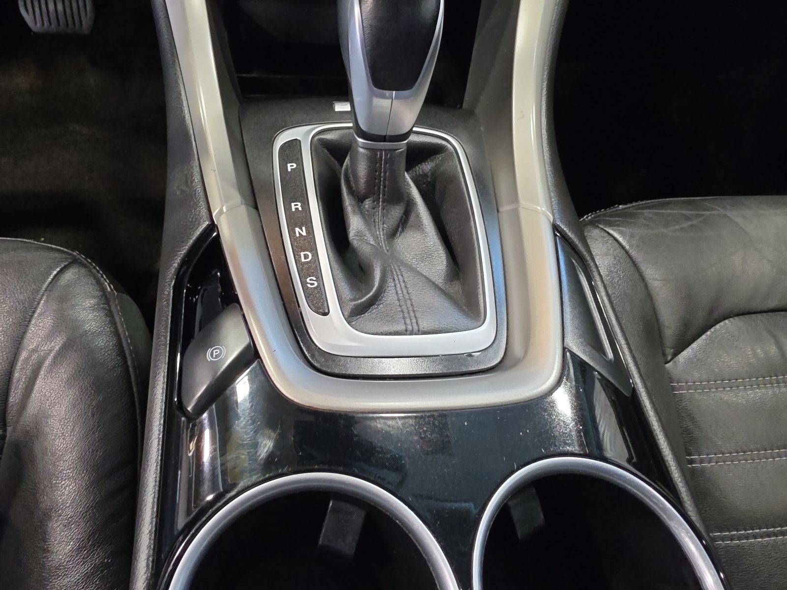 Thumbnail: 2014 Ford Fusion - 27