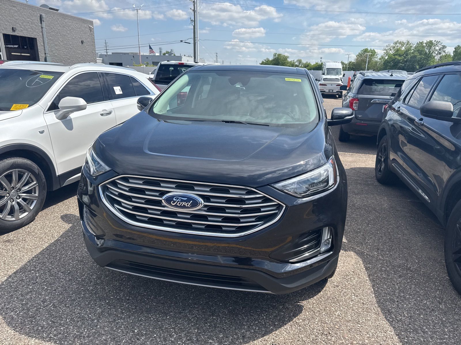 Thumbnail: 2022 Ford Edge - 4