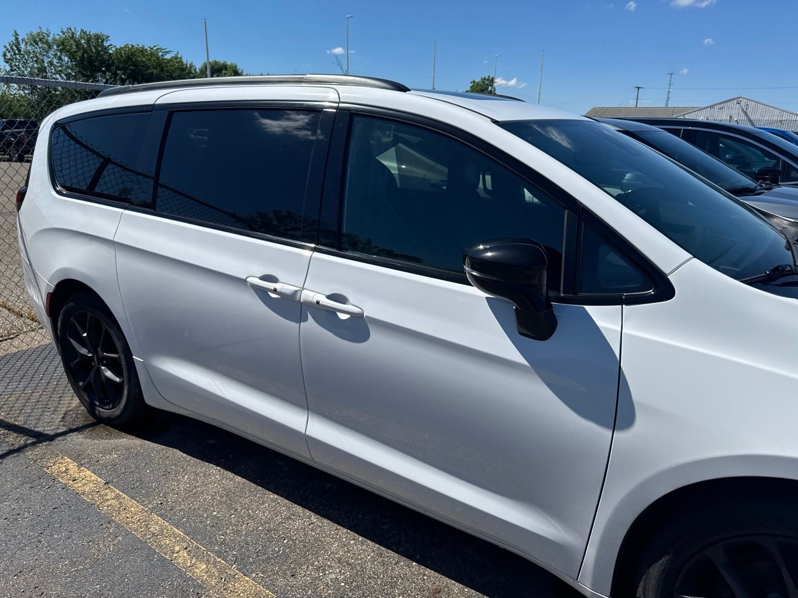 Thumbnail: 2025 Chrysler Pacifica - 27