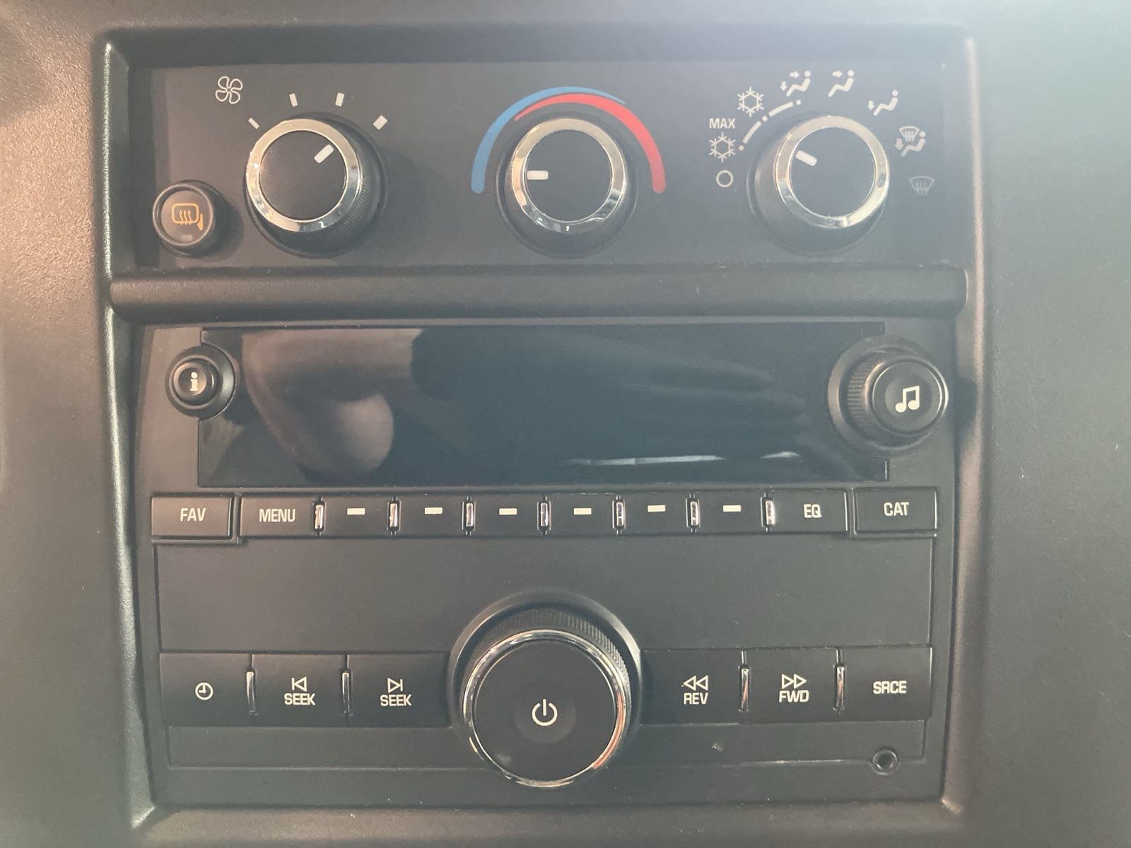 Thumbnail: 2015 Chevrolet Express - 19