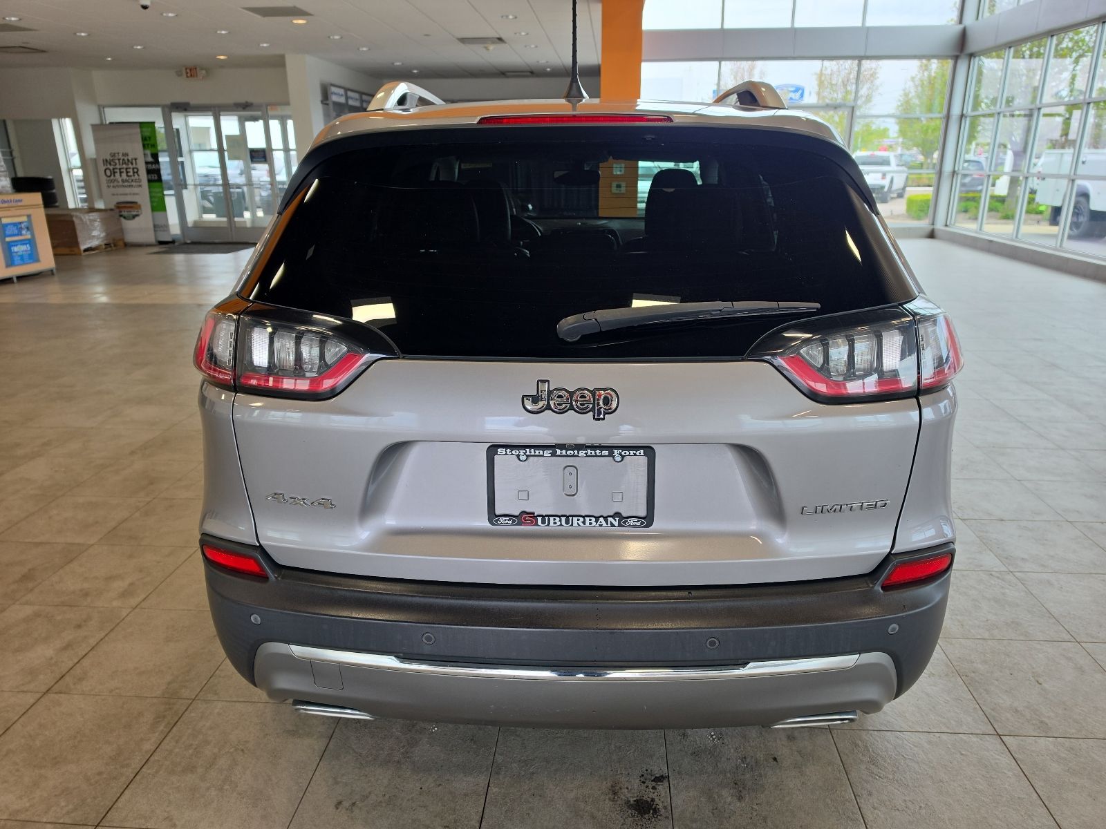 Thumbnail: 2020 Jeep Cherokee - 9