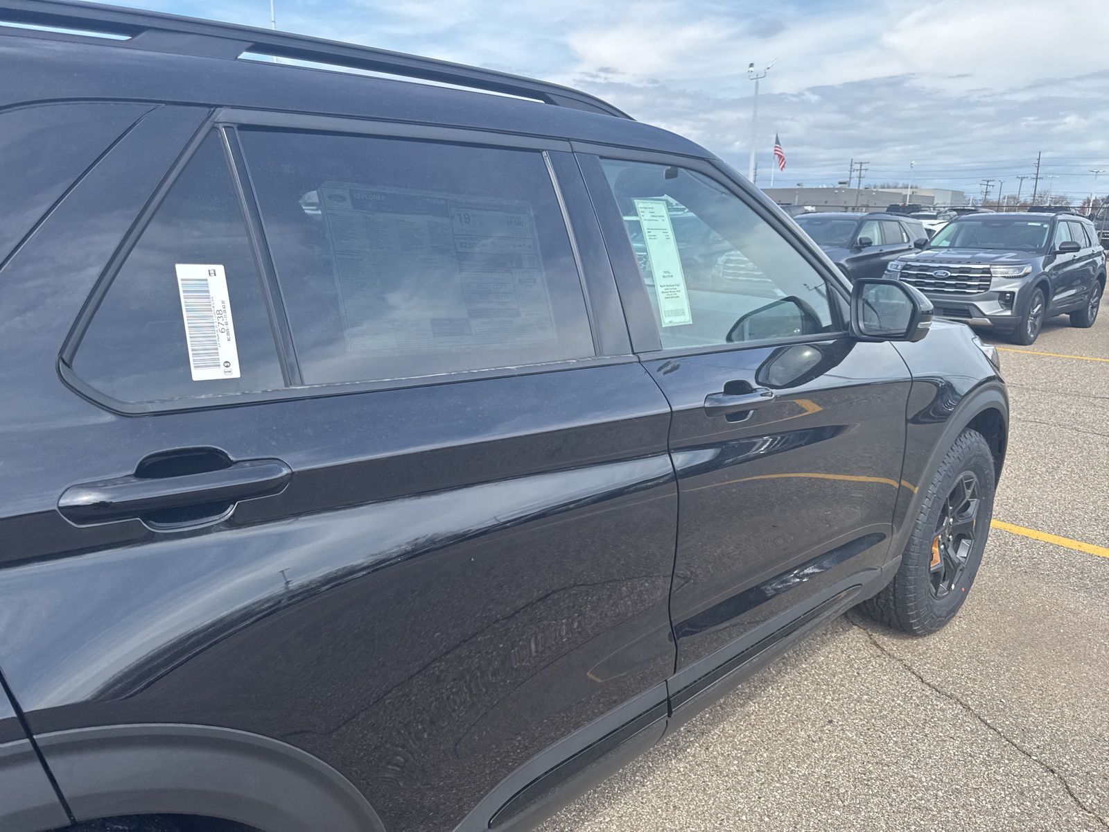 Thumbnail: 2026 Ford Explorer - 8