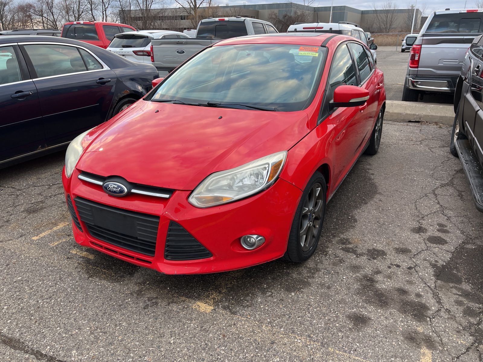 Used 2013 Ford Focus SE with VIN 1FADP3K20DL265976 for sale in Sterling Heights, MI
