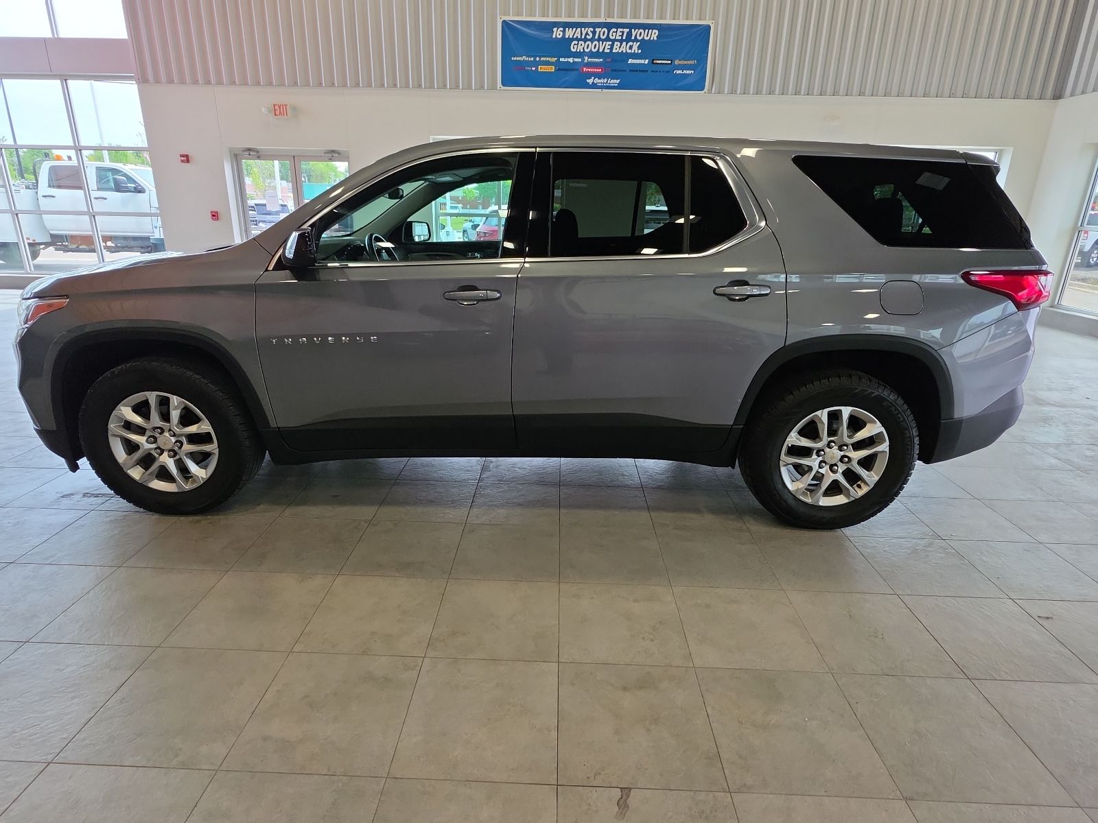 Thumbnail: 2018 Chevrolet Traverse - 12