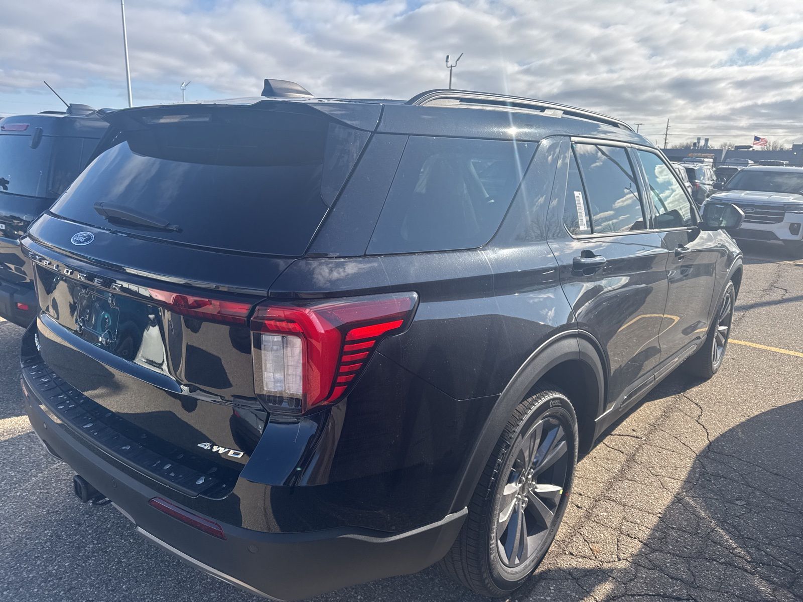 Thumbnail: 2026 Ford Explorer - 9
