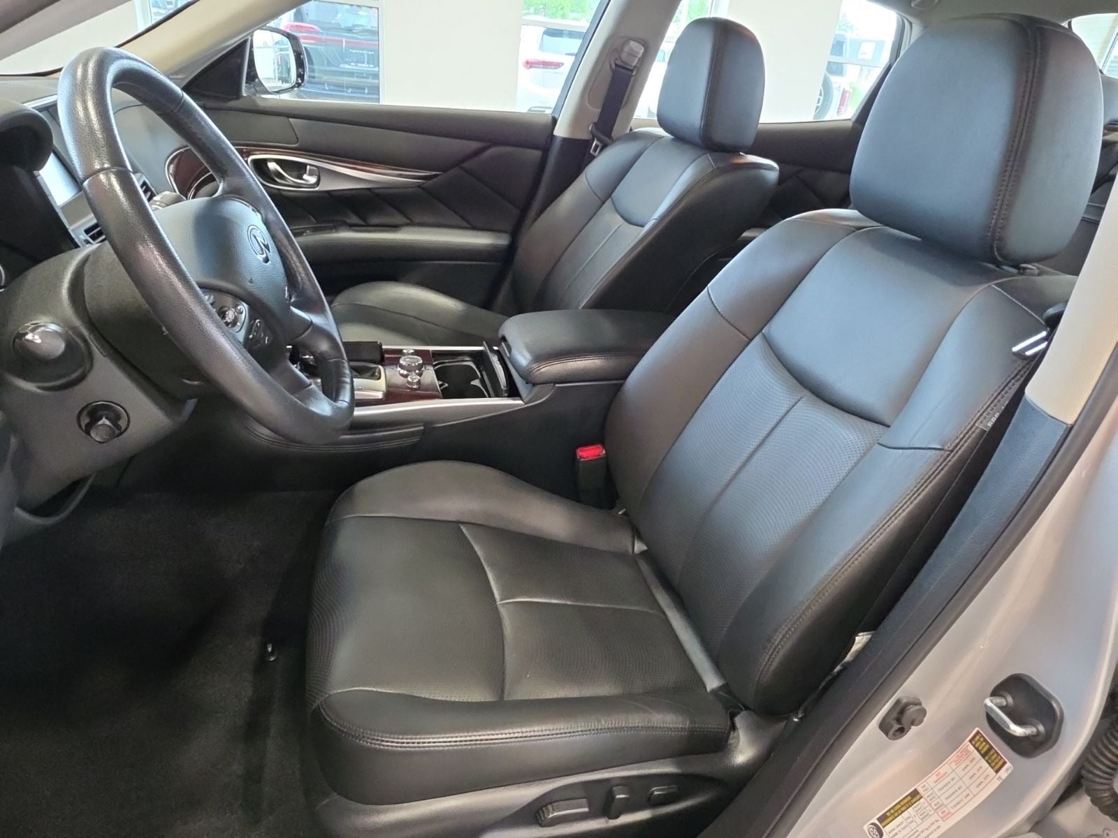 Thumbnail: 2019 INFINITI Q70 - 16
