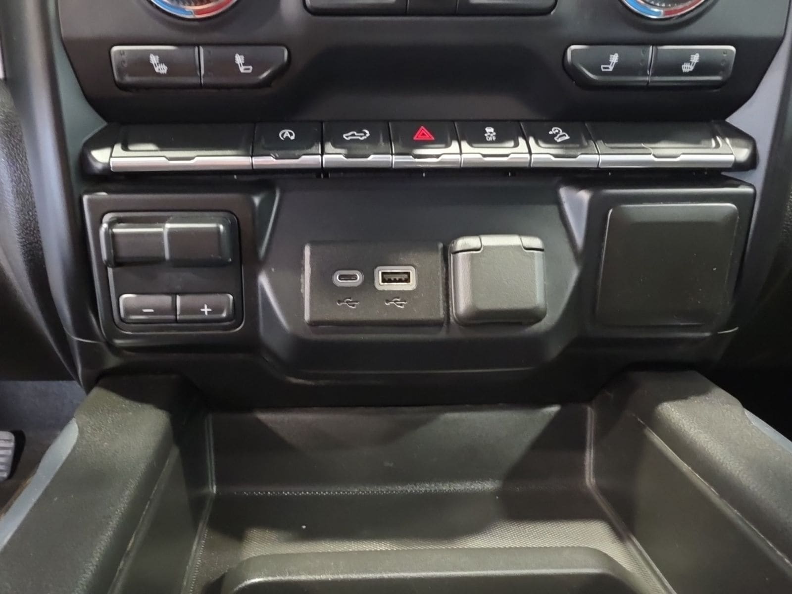 Thumbnail: 2021 GMC Sierra 1500 - 22
