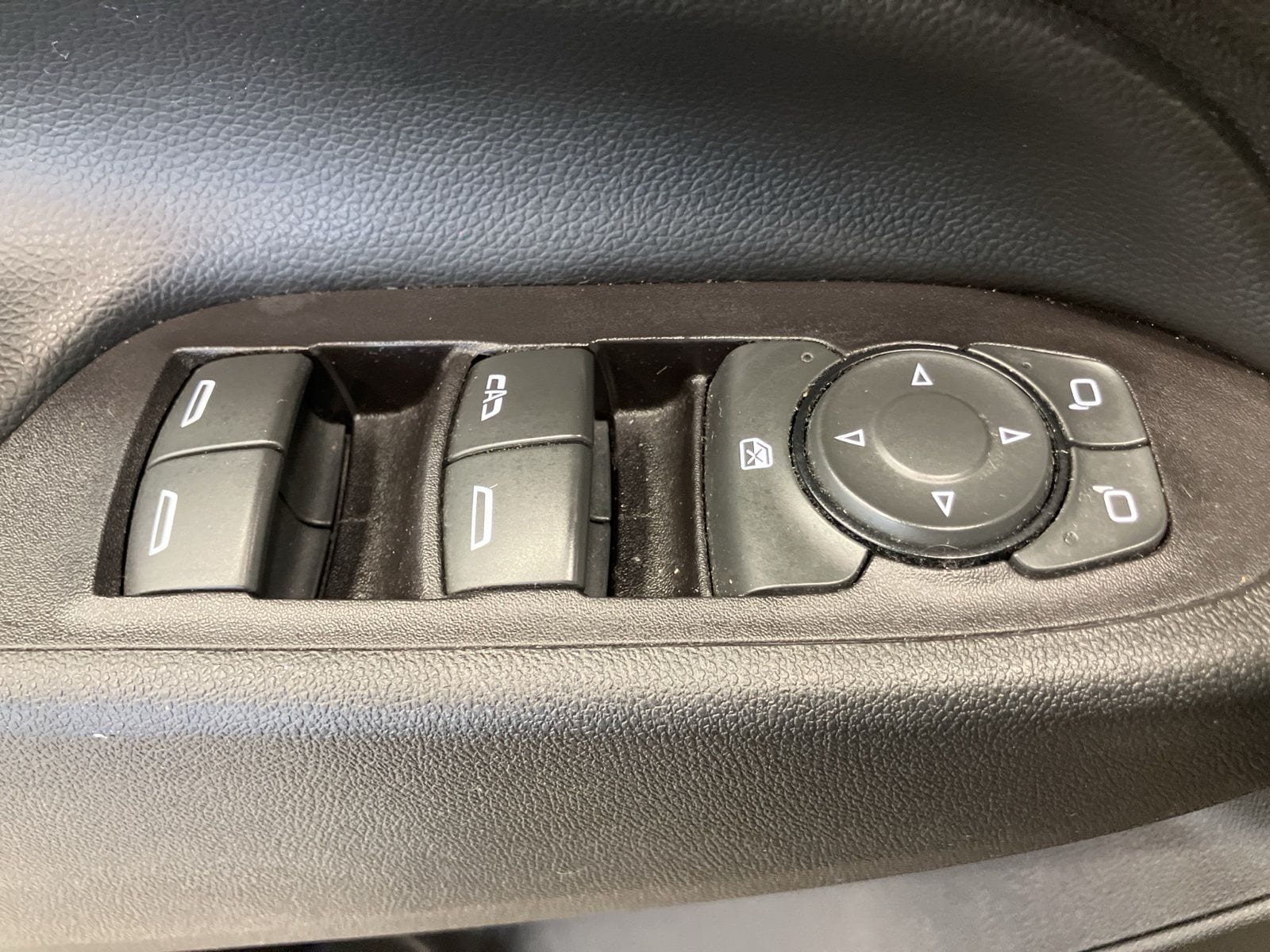 Thumbnail: 2019 Chevrolet Equinox - 12