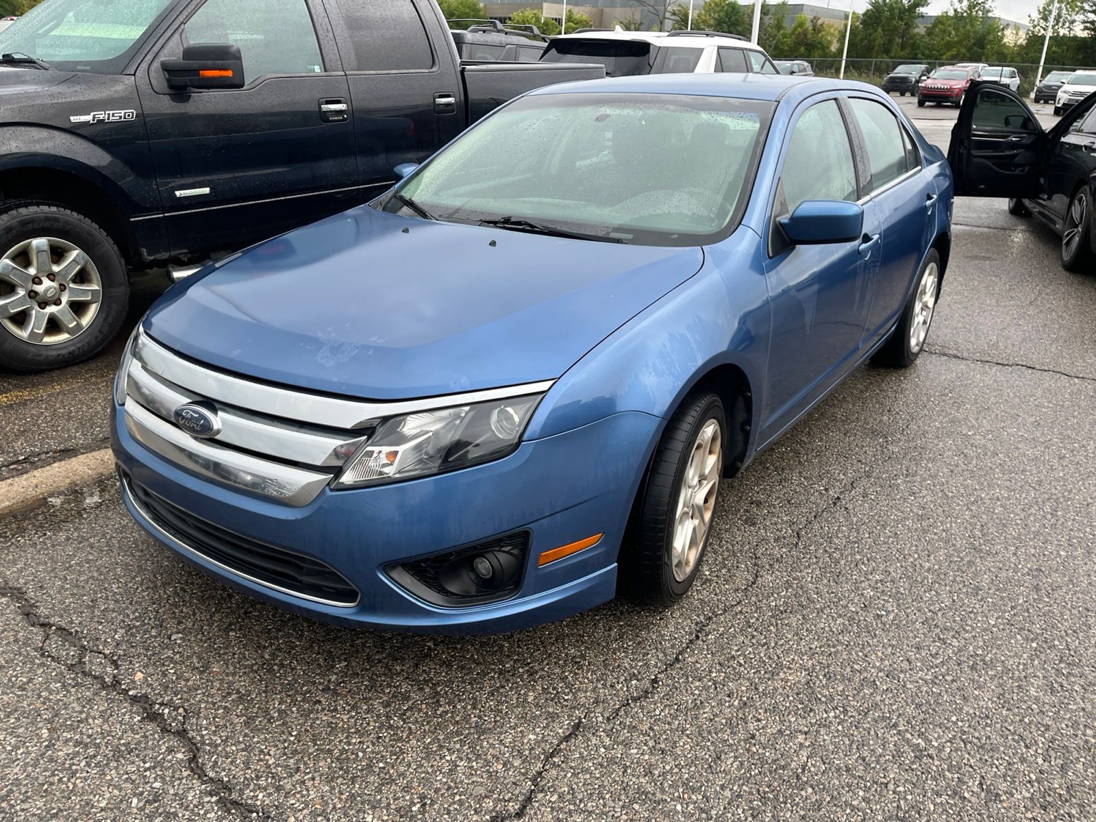 Used 2010 Ford Fusion SE with VIN 3FAHP0HA6AR232721 for sale in Sterling Heights, MI
