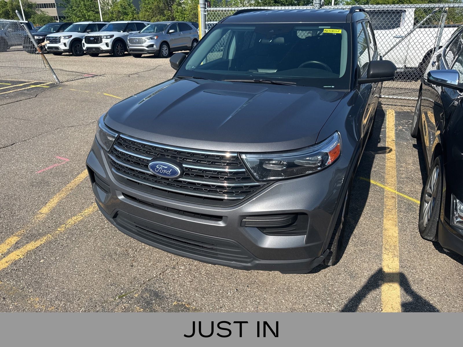 2023 Ford Explorer XLT 4WD's photo