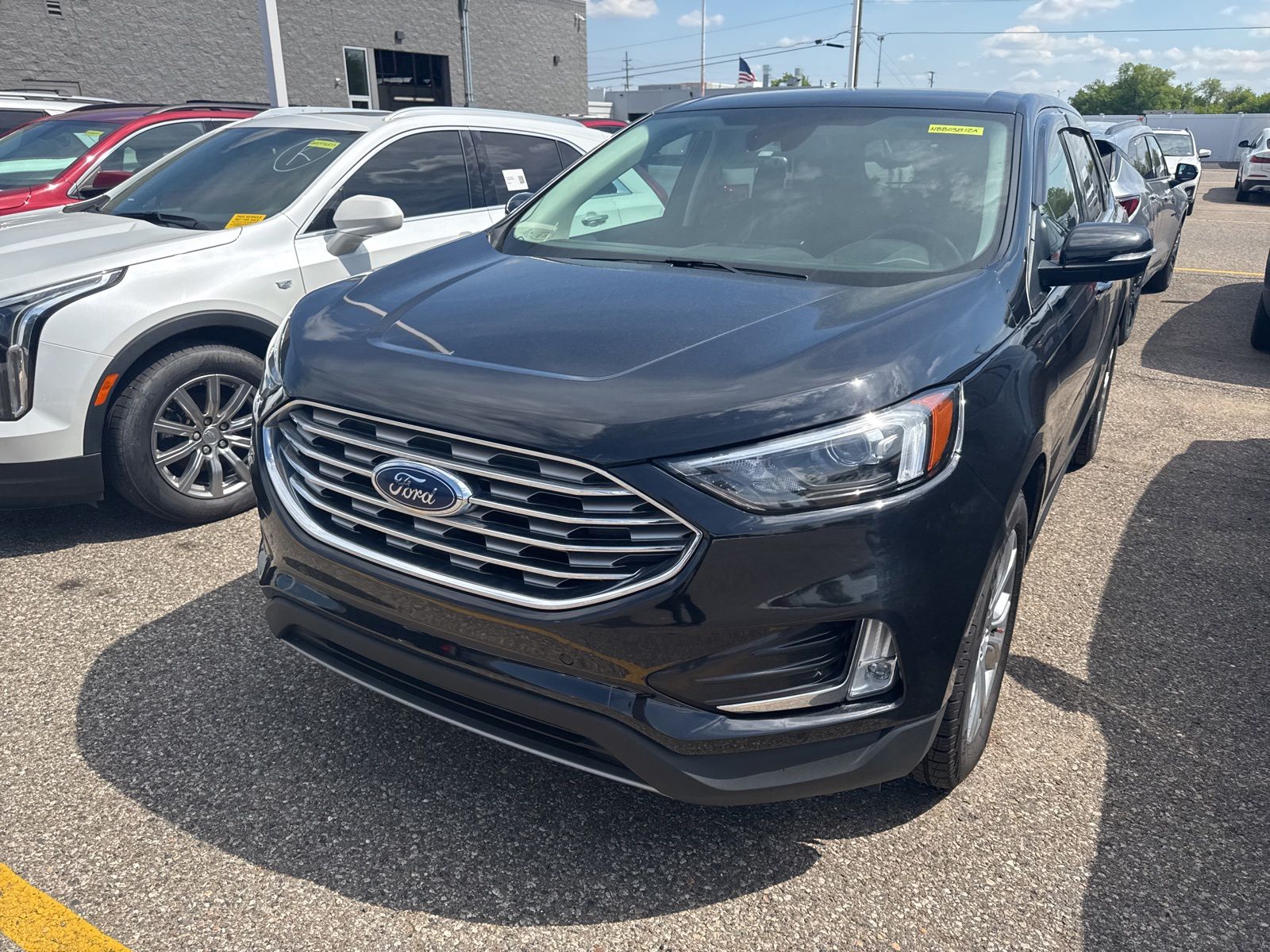 Thumbnail: 2022 Ford Edge - 22