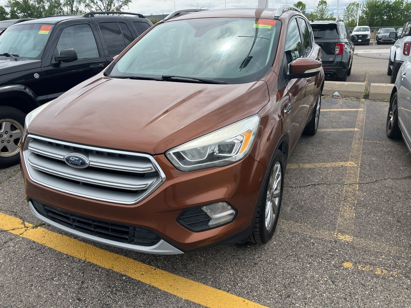 Thumbnail: 2017 Ford Escape - 3