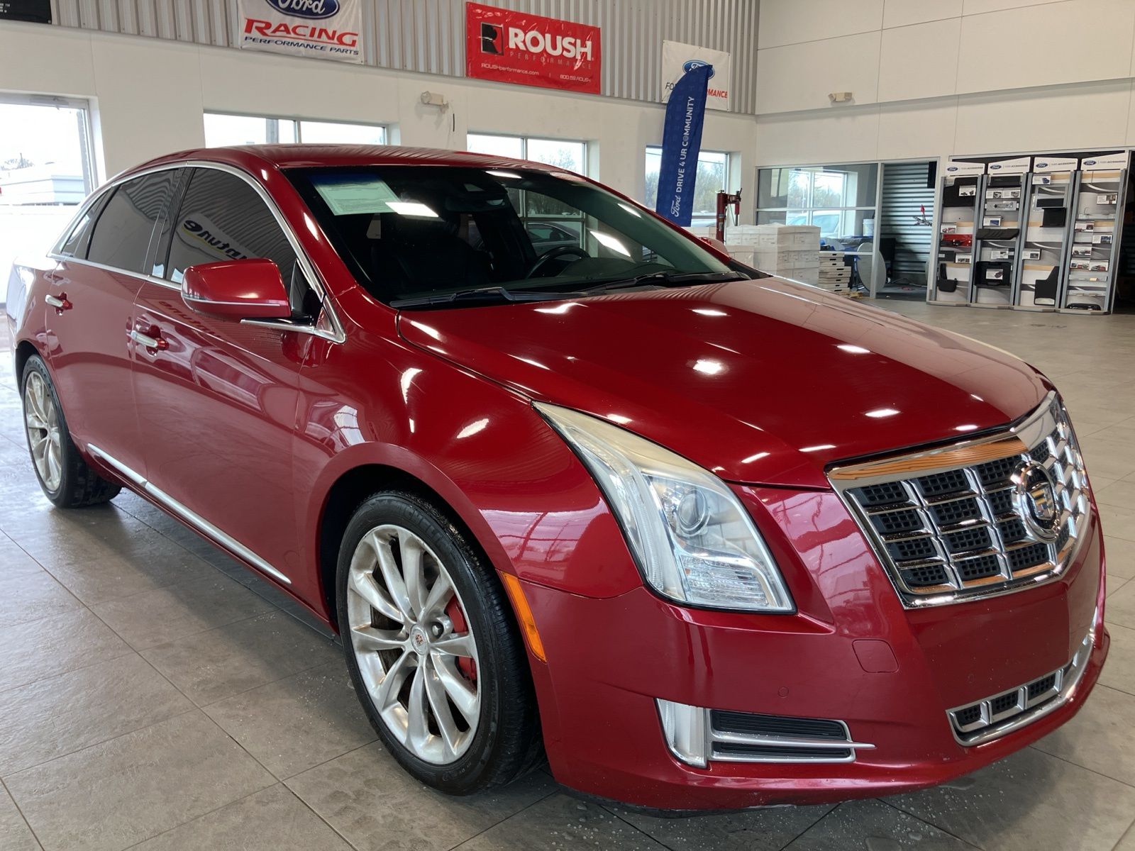 Thumbnail: 2013 Cadillac XTS - 3