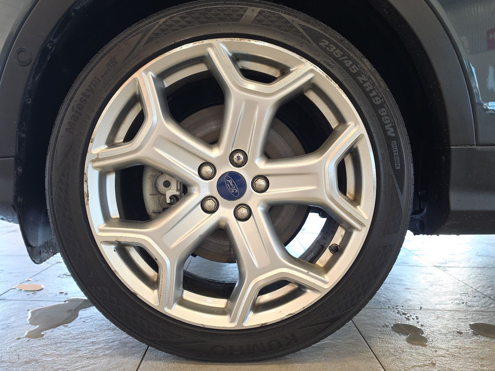 Thumbnail: 2019 Ford Escape - 13