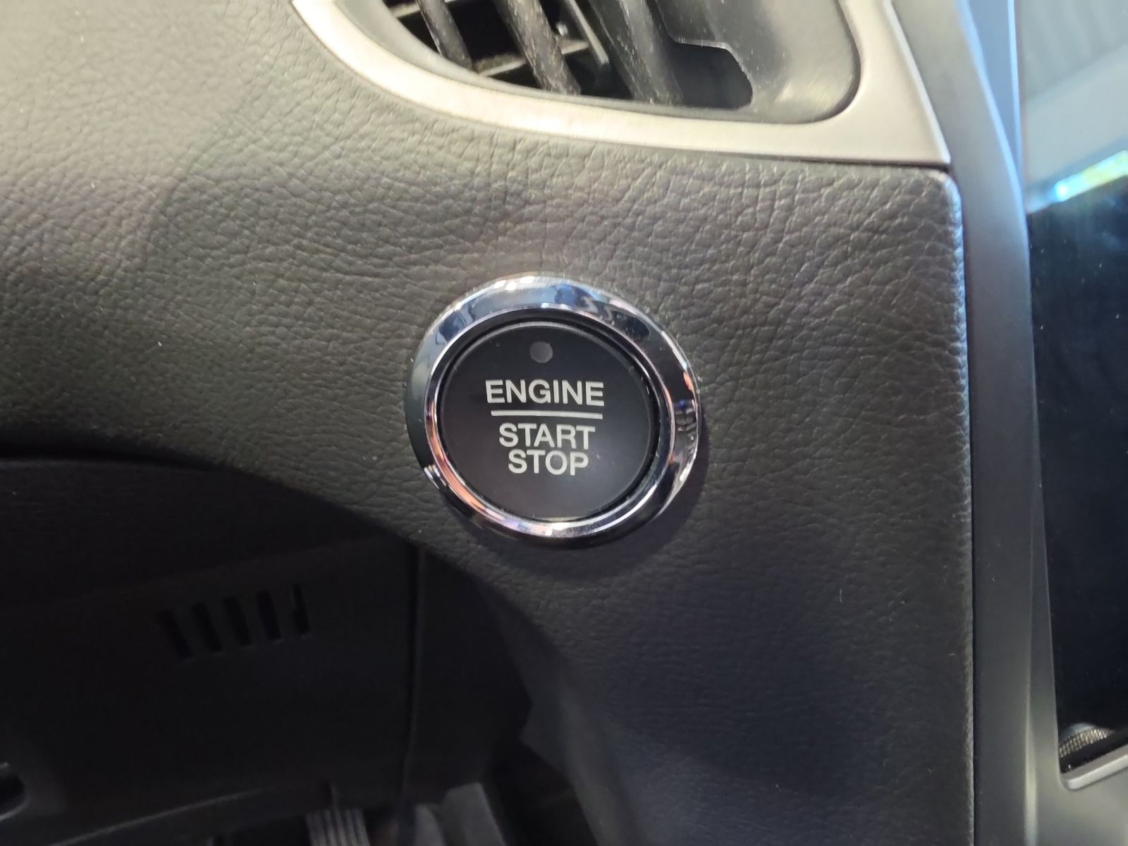 Thumbnail: 2024 Ford Edge - 24