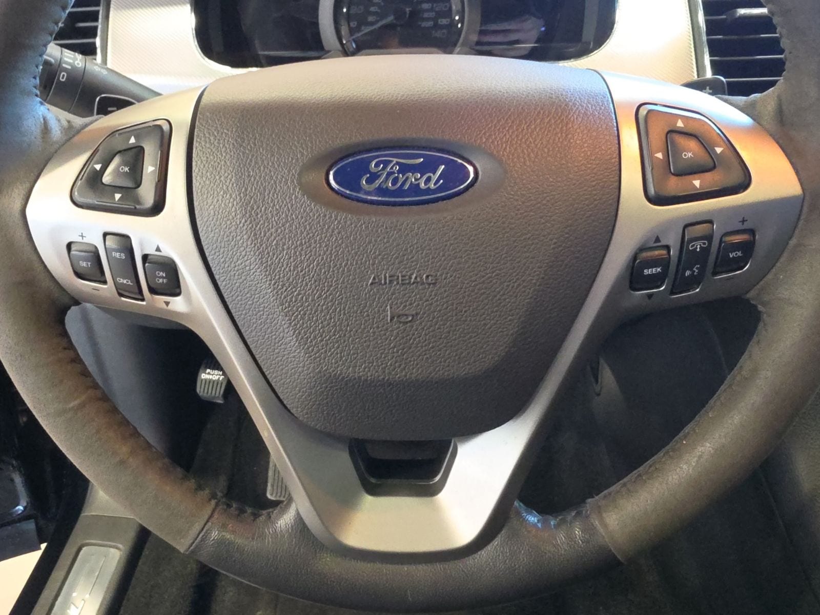 Thumbnail: 2018 Ford Taurus - 22