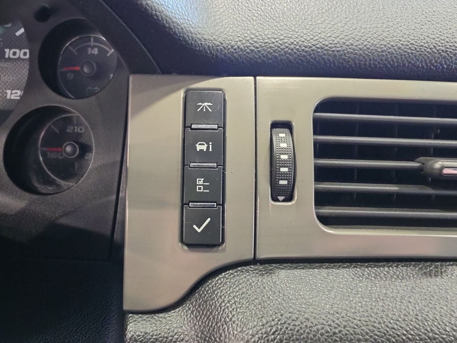Thumbnail: 2013 GMC Sierra 1500 - 26