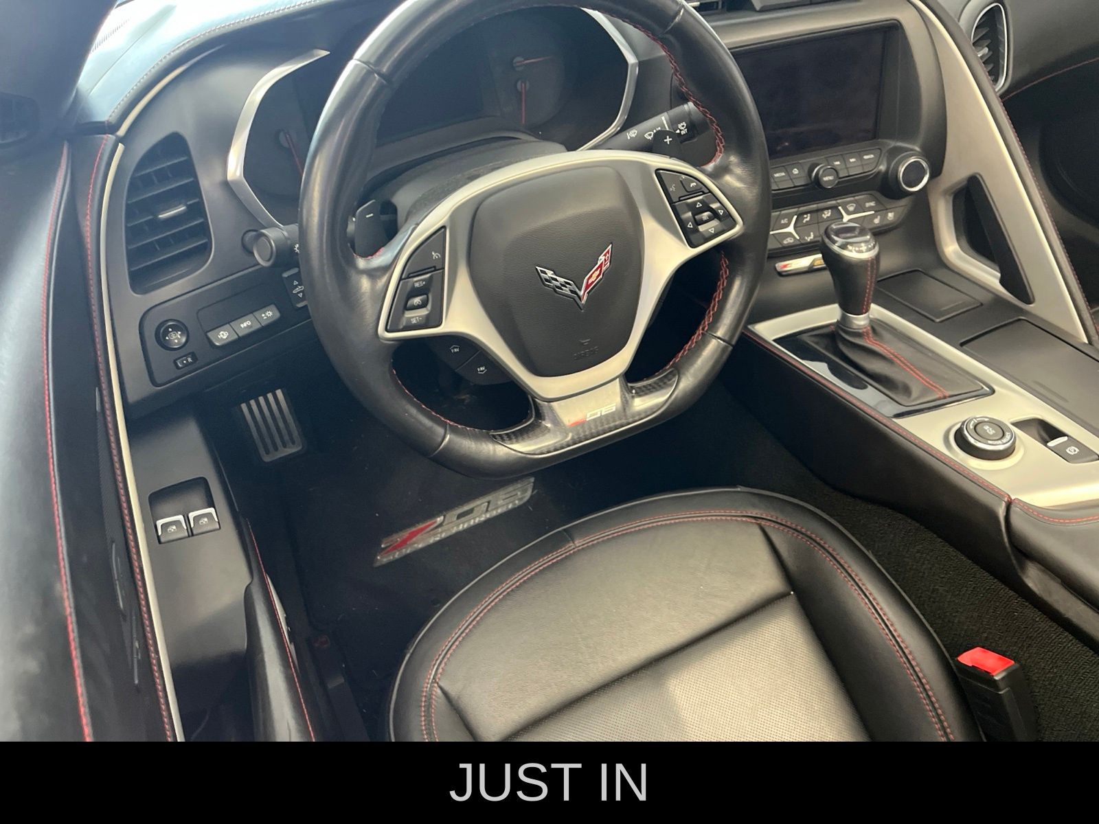 Thumbnail: 2016 Chevrolet Corvette - 32