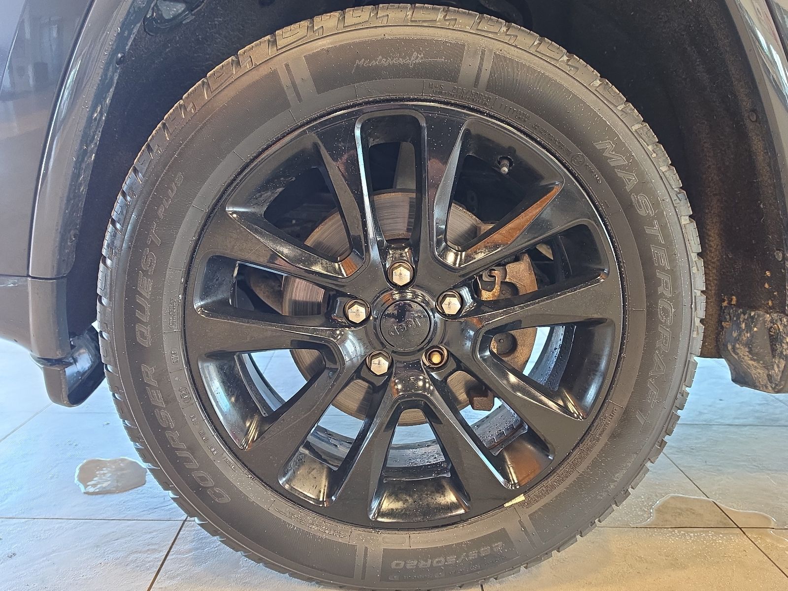 Thumbnail: 2018 Jeep Grand Cherokee - 13
