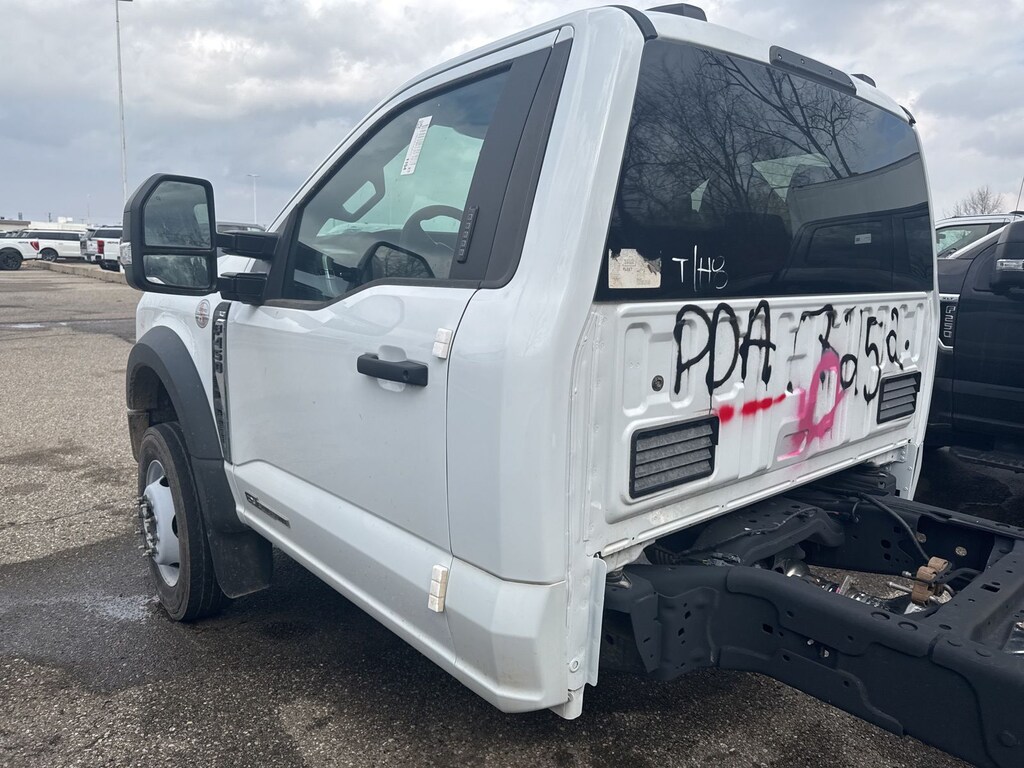 New 2023 Ford F-450SD XLT Chassis