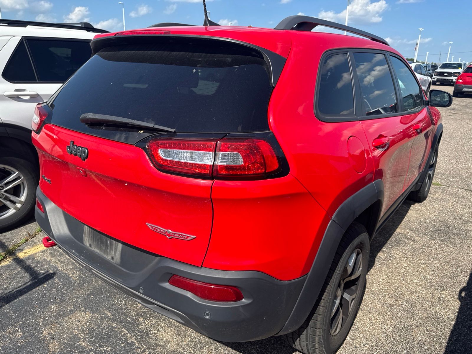 Thumbnail: 2018 Jeep Cherokee - 25