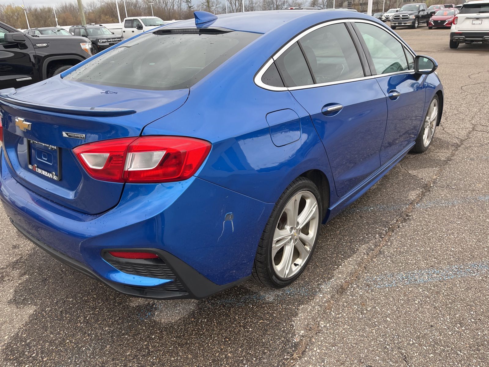Thumbnail: 2017 Chevrolet Cruze - 14