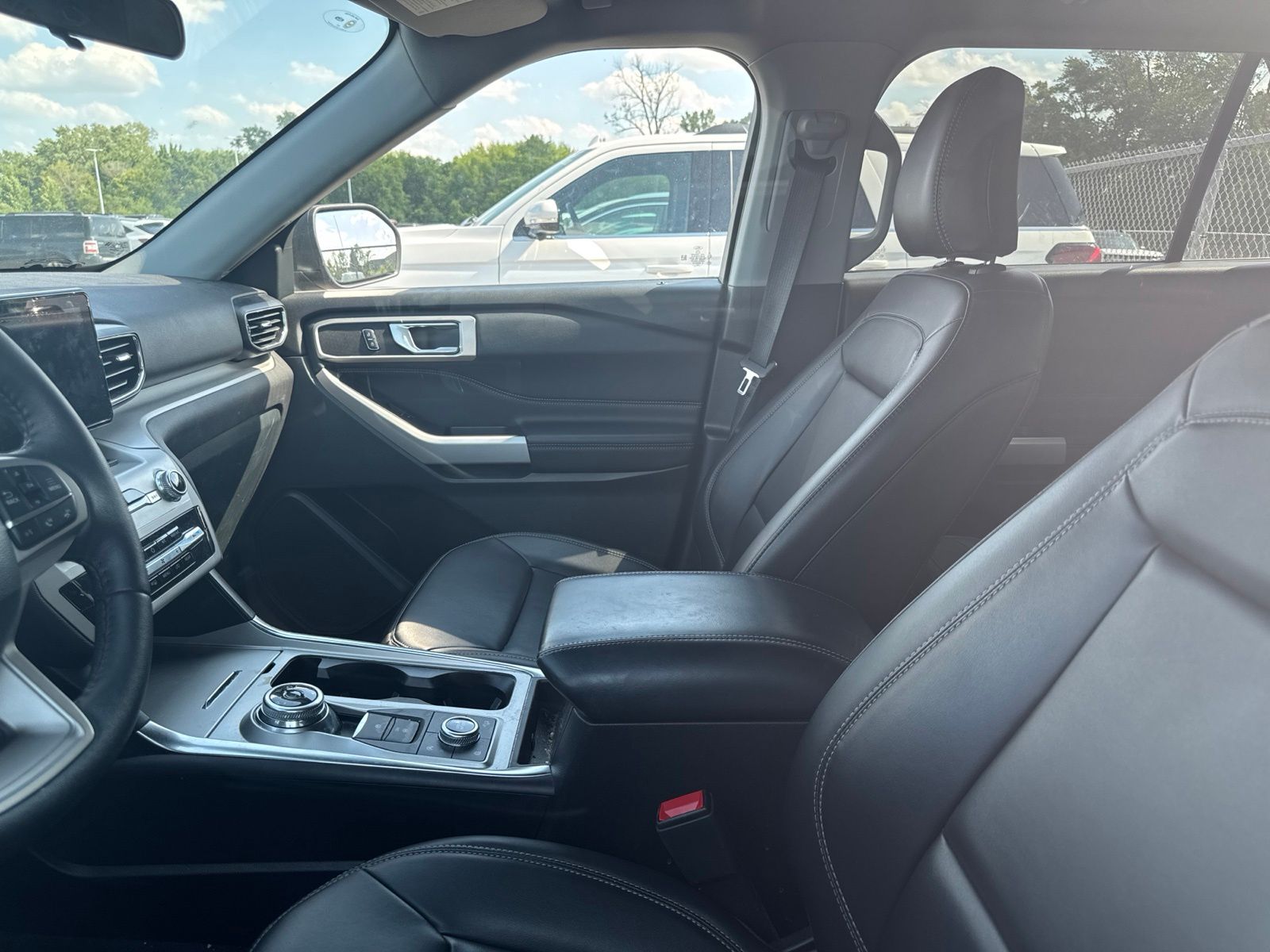 Thumbnail: 2024 Ford Explorer - 30